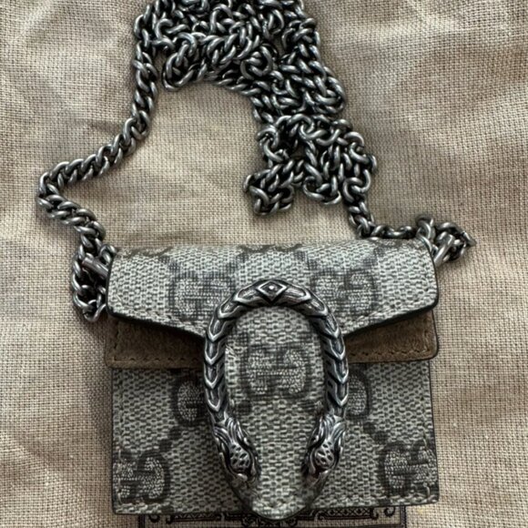 GUCCI GG Supreme Monogram Suede Cudu Dionysus AirPods Case in Beige, Ebony, and - Picture 1 of 10